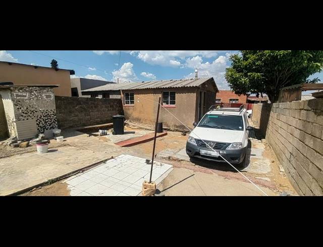 1 BEDROOM HOUSE FOR SALE IN MEADOWLANDS